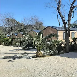 Eco-lodge Lou Pantai Campsite