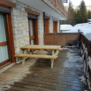 https://courchevel-1650-rsidence-le-belvdre.hotels-rhonealpes.com